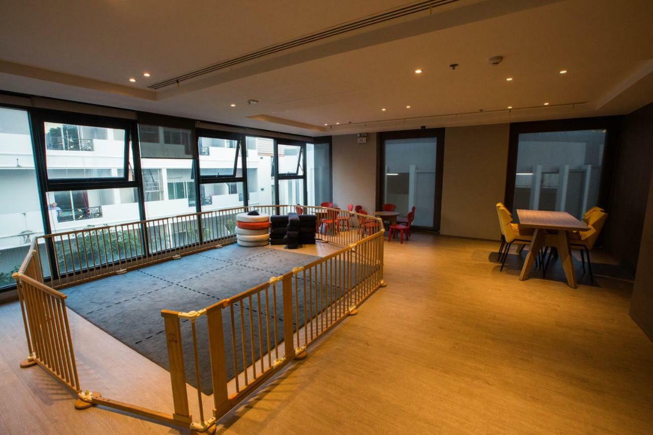 The Base Central Pattaya By Pattaya Holiday Exterior photo