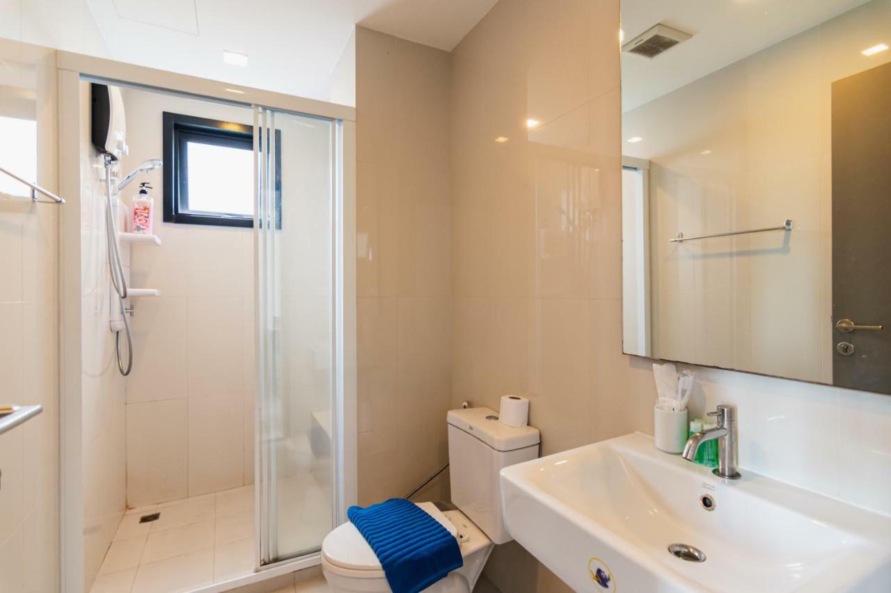 The Base Central Pattaya By Pattaya Holiday Exterior photo
